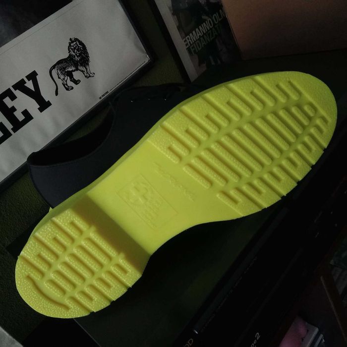 DR. MARTENS NEON AJAX 1461 черни кожени обувки, номер 41, UK 7