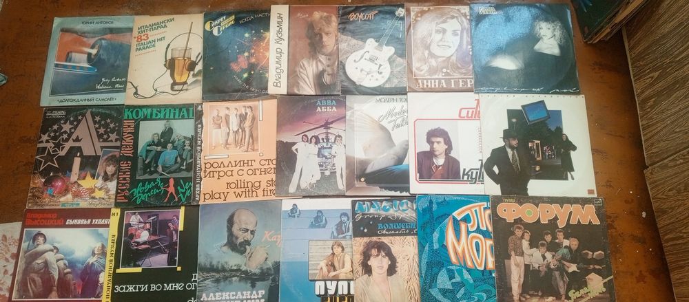 300 штук виниловые пластинки оптом дёшево отдаю