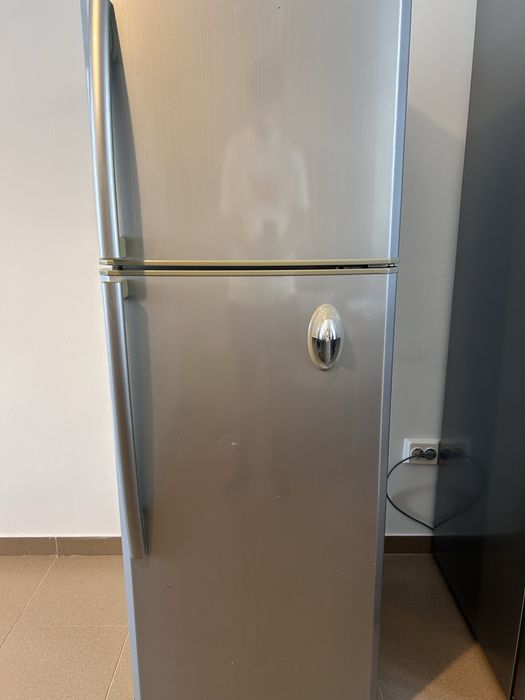 Vând combină frigorifică Samsung No Frost