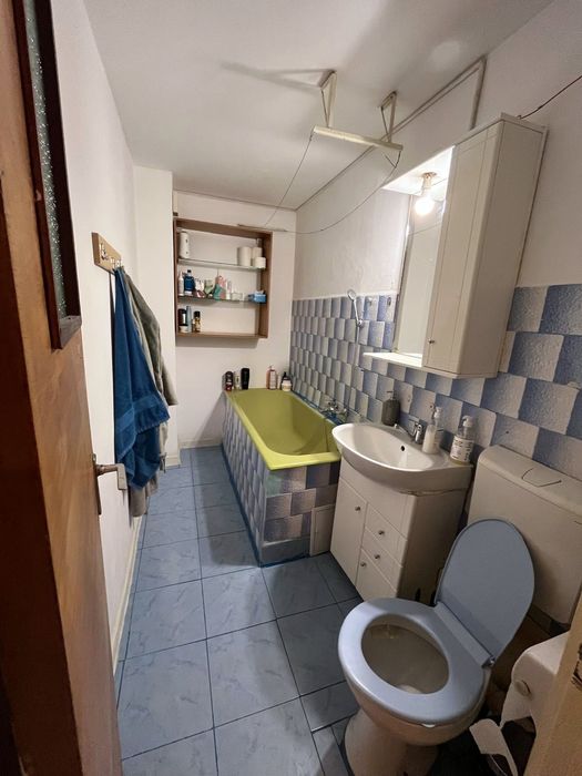 Inchiriere apartament 3 camere decomandat Sector 6