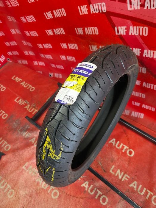 1 Anvelopa MOTO - 120/70/17 - Michelin ROAD 4 - NOUA - DOT 2021 !