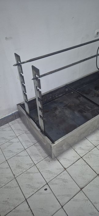 Професионален грил на жар с два мотора за въртене –