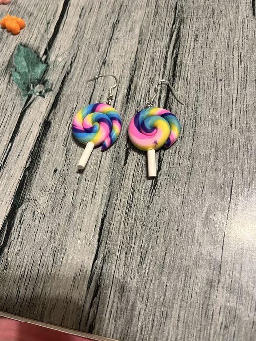 Раъчно исработени обеци