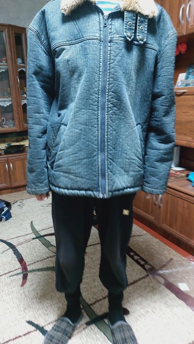 Свитер продам...