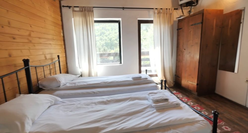 De închiriat Cabană Lepșa Disp.Craciun/Revelion