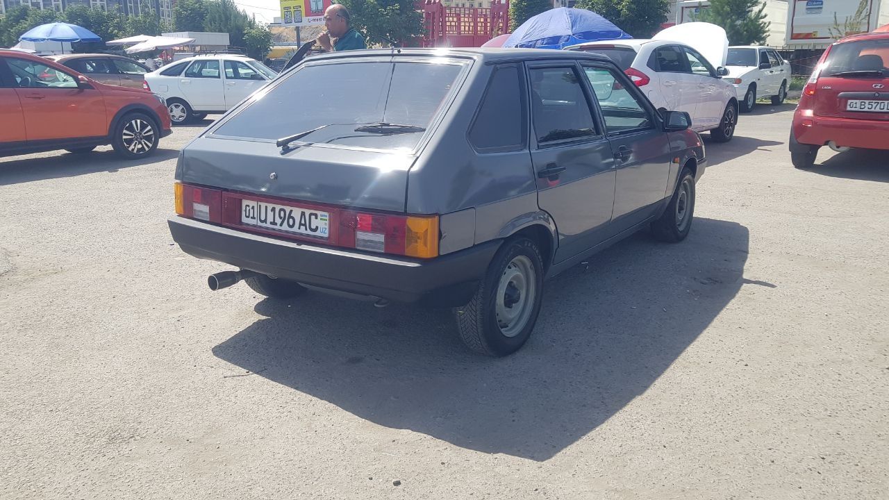 ВАЗ 2109 года выпуска 1999