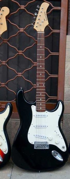 Китара страт  внос Германия