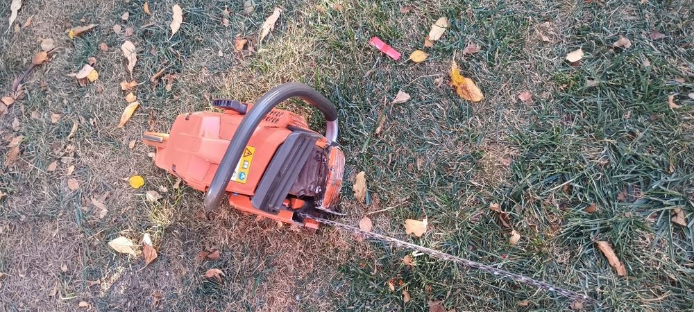 Vând Husqvarna 372 XP