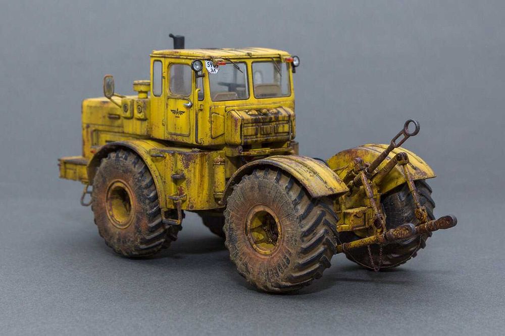 Сборная модель -трактор К-701 "КИРОВЕЦ" 1/43 AVD Models