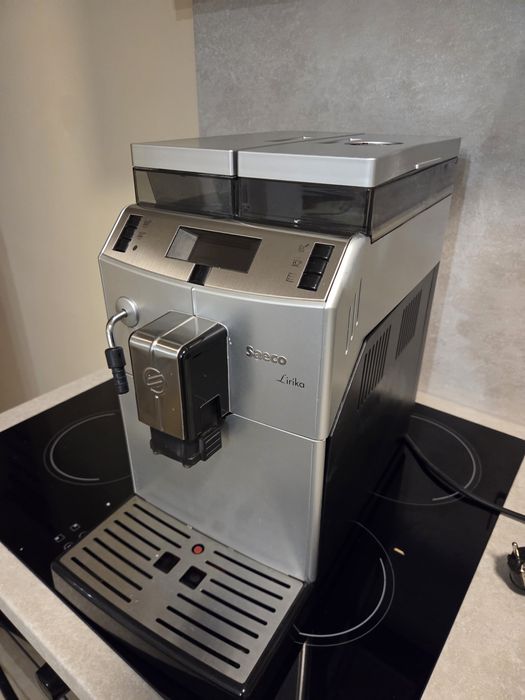 Кафе автомат Saeco Lirika