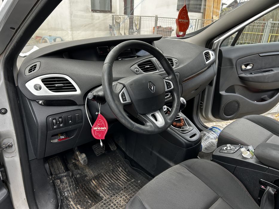Vand/schimb renault grand scenic