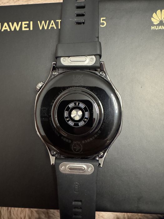 Vând Huawei Watch GT 5 Negru