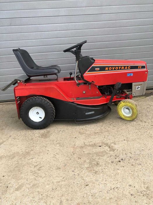 tractoras pentru tuns gazonul NOVATRAC 11