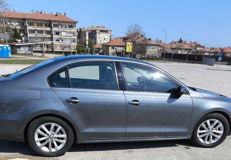 VW Jetta 2.0 TDI 110hp
