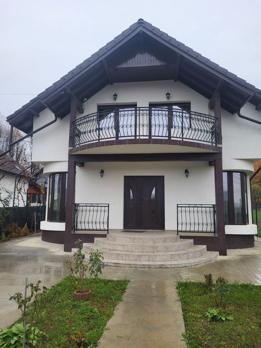 Casa de inchiriat