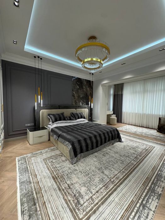 Банковская квартира Ц-1 евро люкс 180 кв. м 4х комн