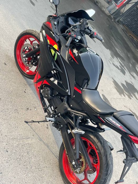 Yamaha r 3 250 cc