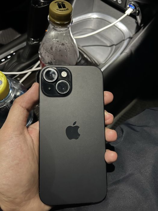 Продам Айфон 15 в идеальном состояние