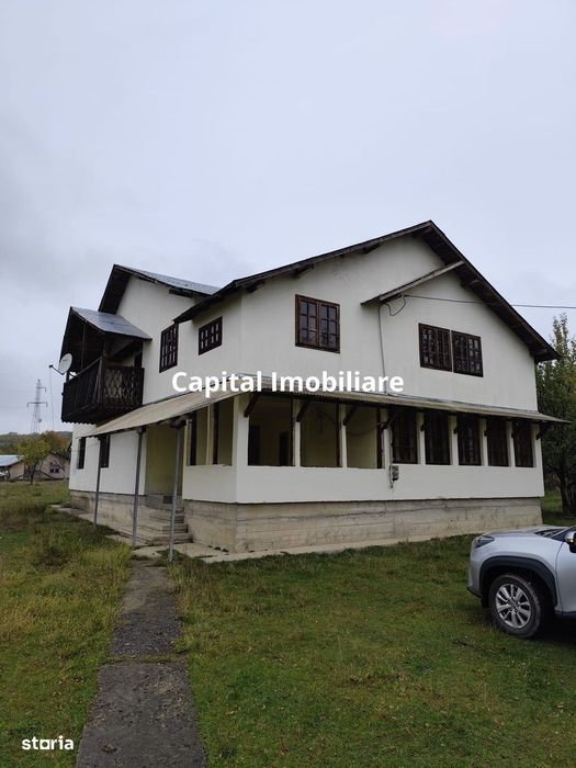 VIla de vanzare Teisani Stubeiu 11250 mp
