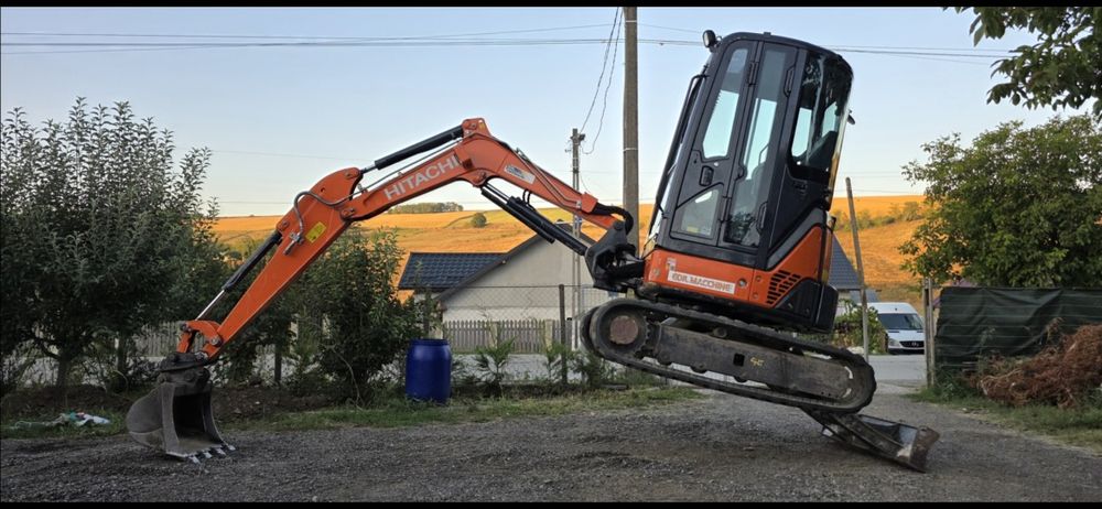 Miniexcavator NEW HOLLAND E30C la 1000 ore mini excavator