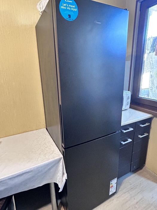 Хладилник в много добр състояние