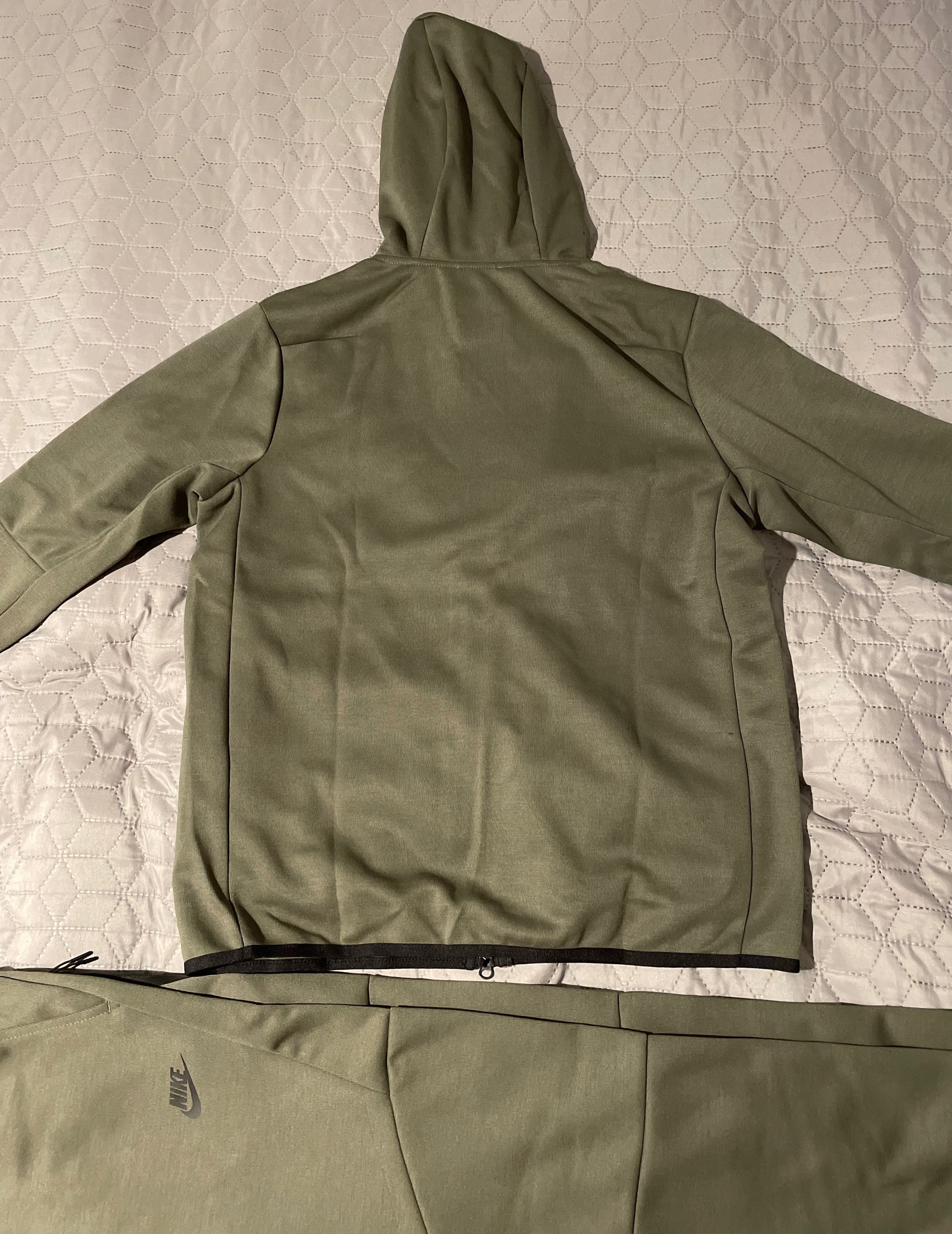 Нов Спортен Екип Nike Tech Fleece - Army Green