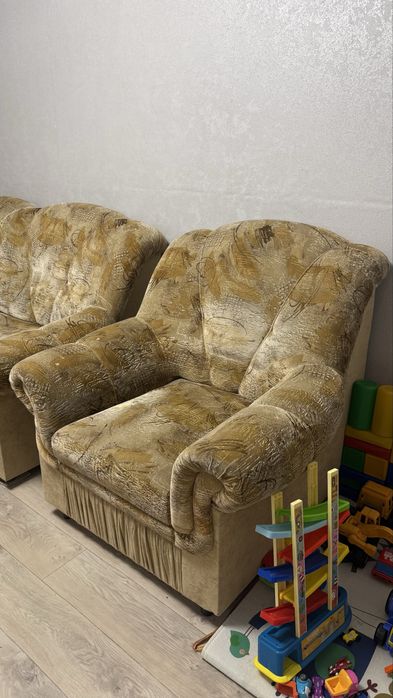 Угловой диван с креслом