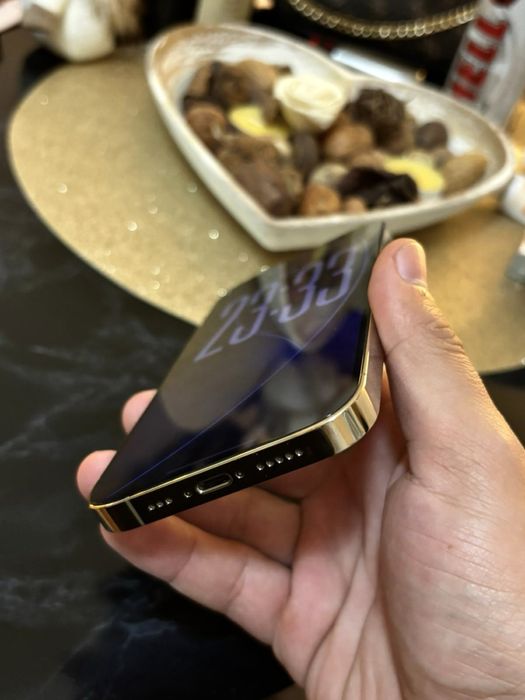 İphone 14 Pro Gold