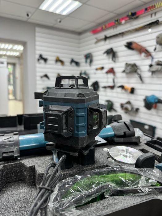 Лазерный уровень Bocsh реплика ТМ79