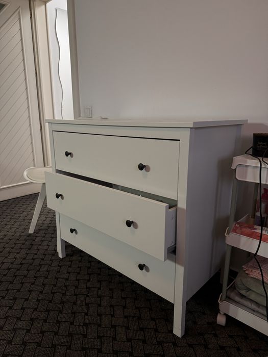 Vand comoda Ikea Hemnes