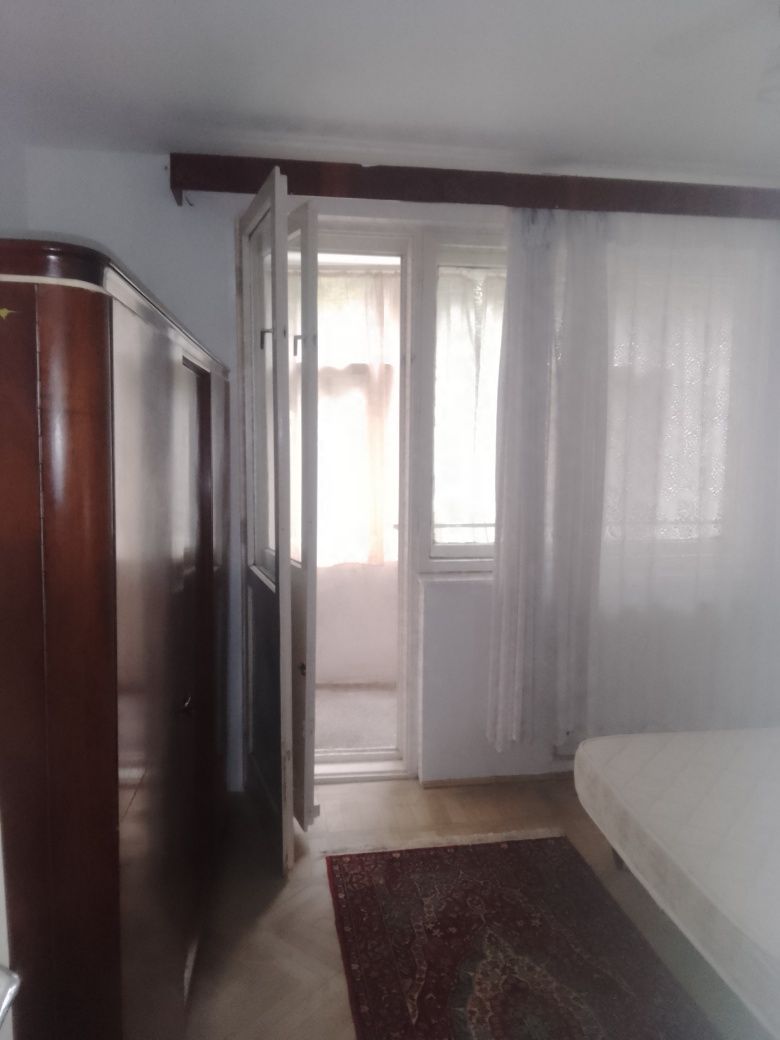 Vând apartament 3 camere Slobozia