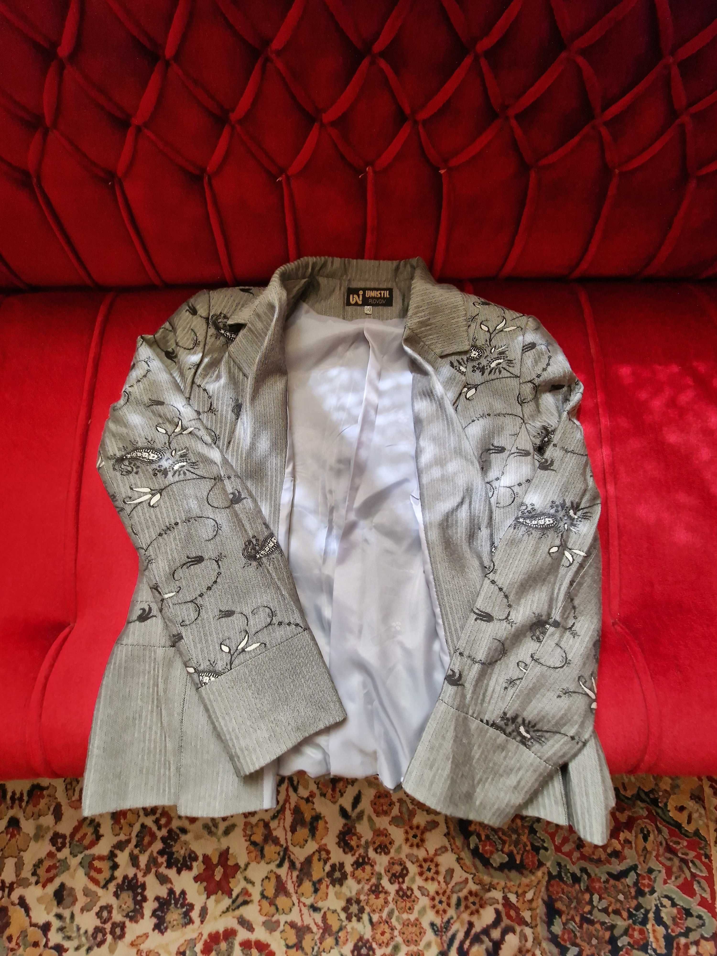 Комплект дамско сако с панталон