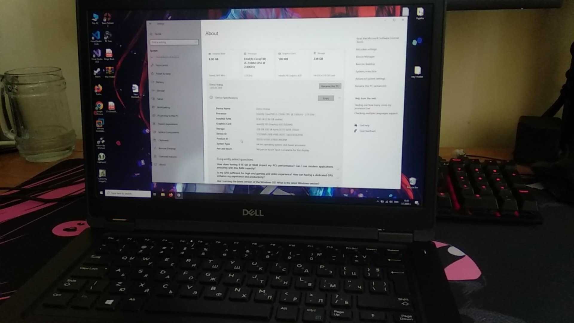 Лаптоп Dell Latitude 5490