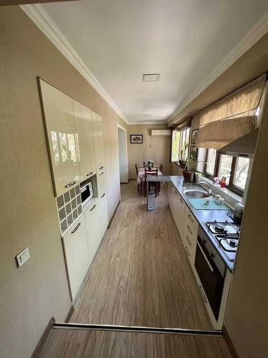 Срочно сдается 3х комнатная квартира рядом метро  ОЙБЕК  306*