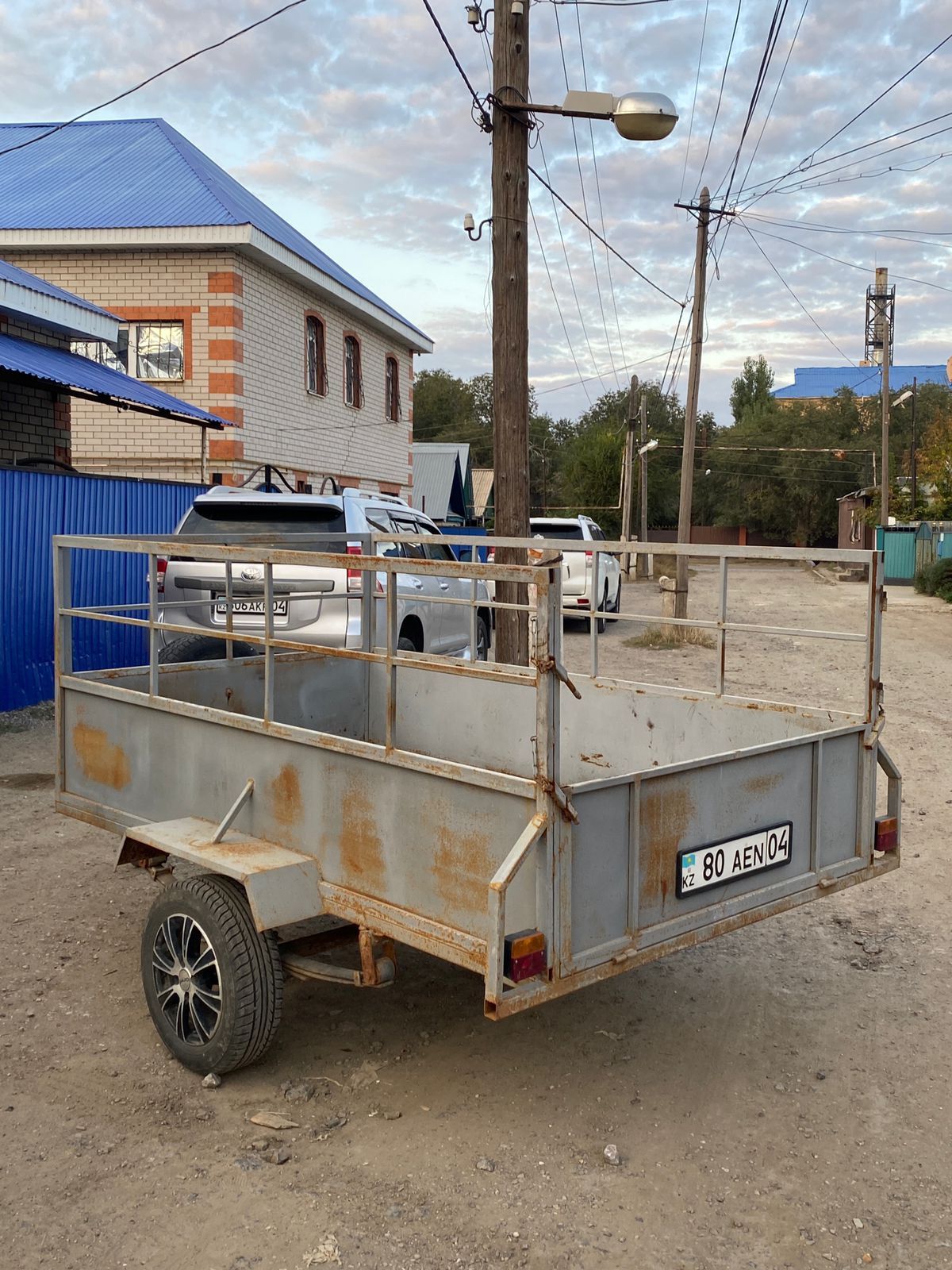 Продам прицеп  дакумент есть