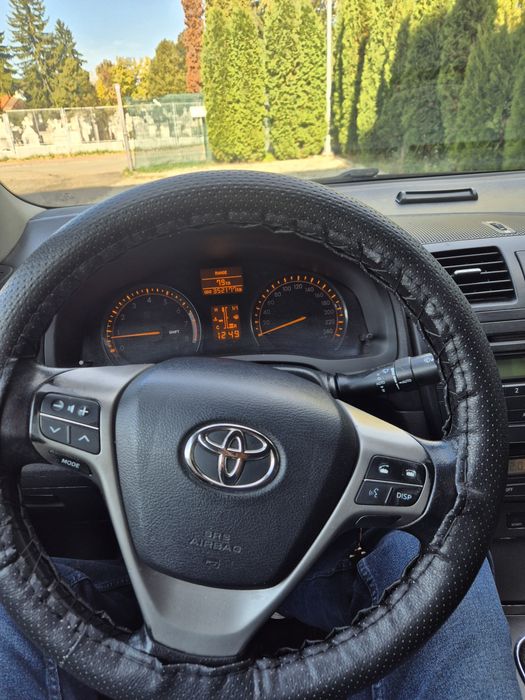 Toyota avensis t27 1.6 benzina 132 CP