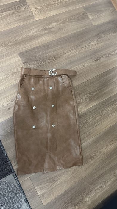 Отдам вещи бесплатно, в отличном состоянии