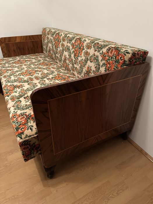 Două canapele de vanzare aproape nefolosite