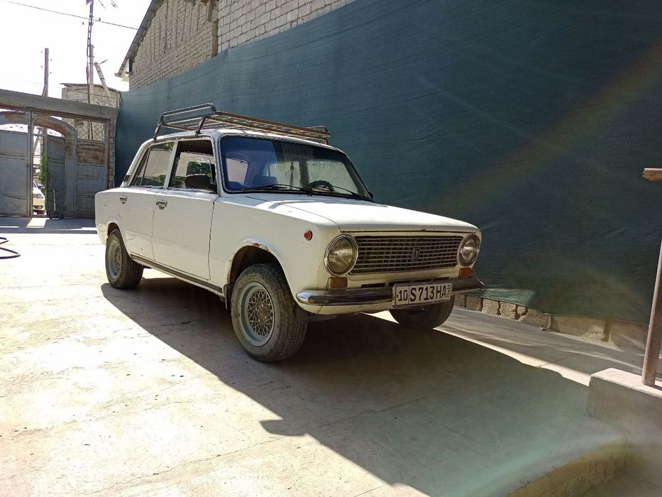 Vaz 21011  sotiladii