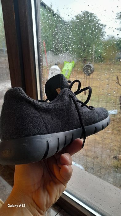 Adidași lână nr 43