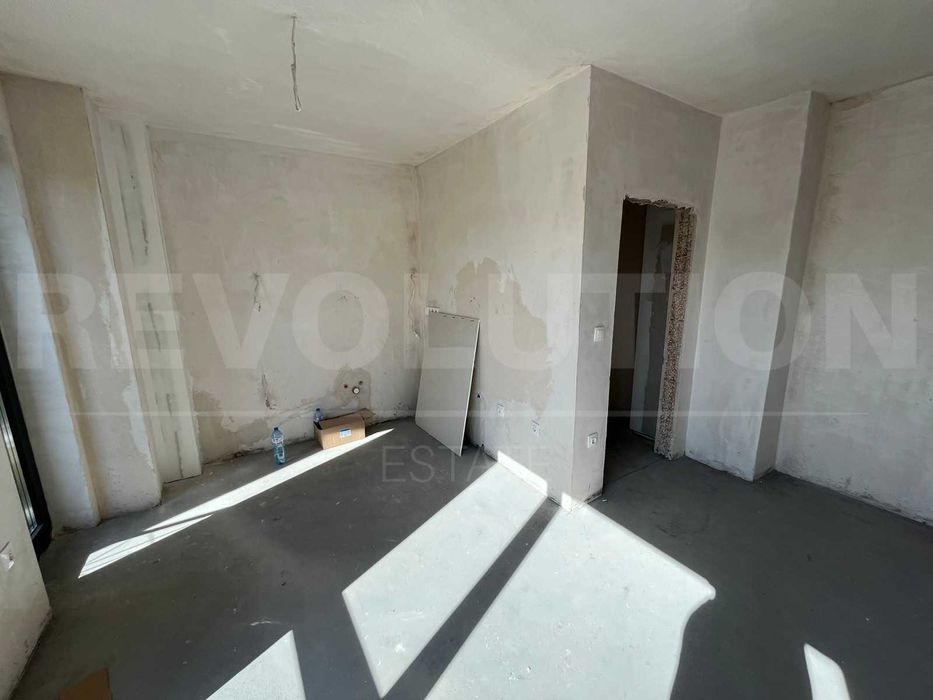 Продава се Двустаен апартамент в София, Сухата река - 76 кв.м за 2200 €/кв.м - Снимка #1