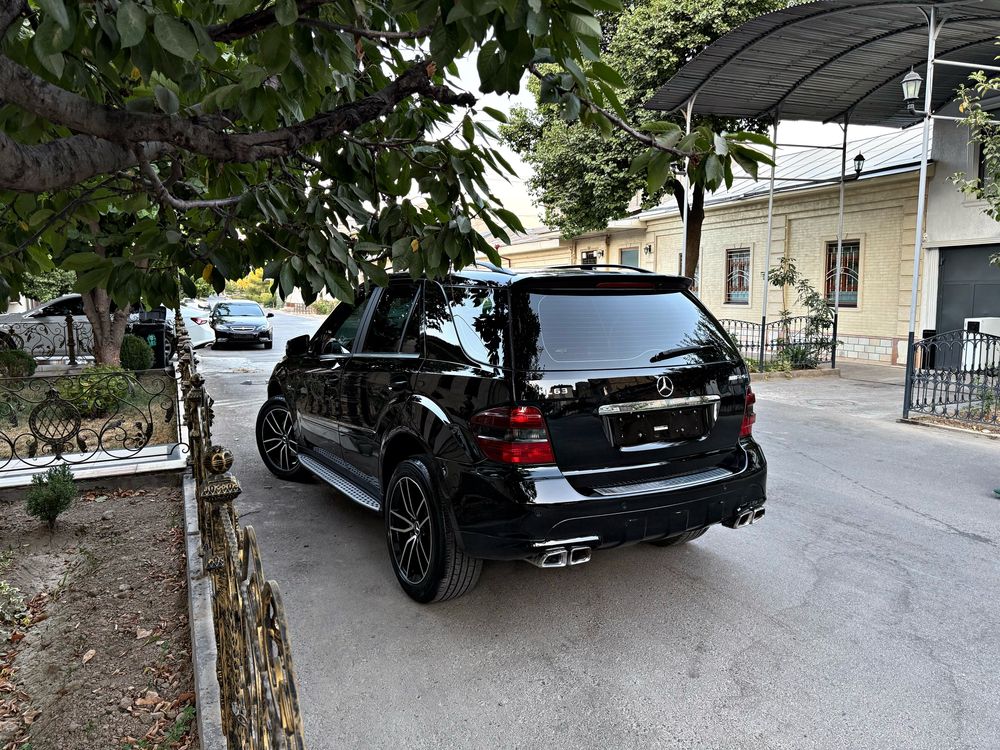 Mercedes ML 63 AMG Body Kit Состаяние Зор Пробег 226000км