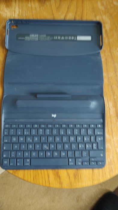 Ipad Pro 9.7, 256gb, sau schimb cu MacBook pro DDR4 ofer diferenta