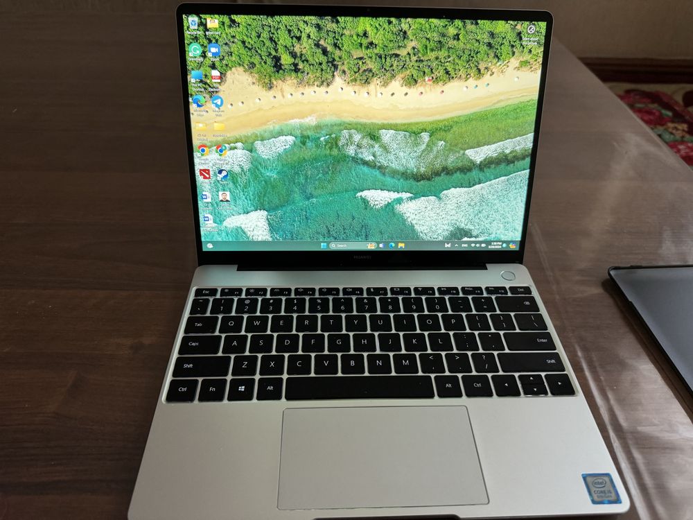 Matebook 13 signature edition