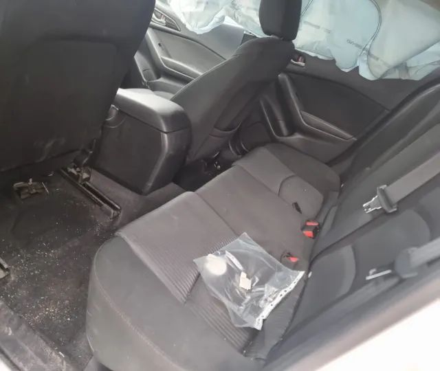 parasolar plafoniera panou comanda clima gura aer grile bord butoane geamuri cupola Mazda 3 BM 2015 motor 2.2d 150cp  SH  dezmembrez dezmembrari piese