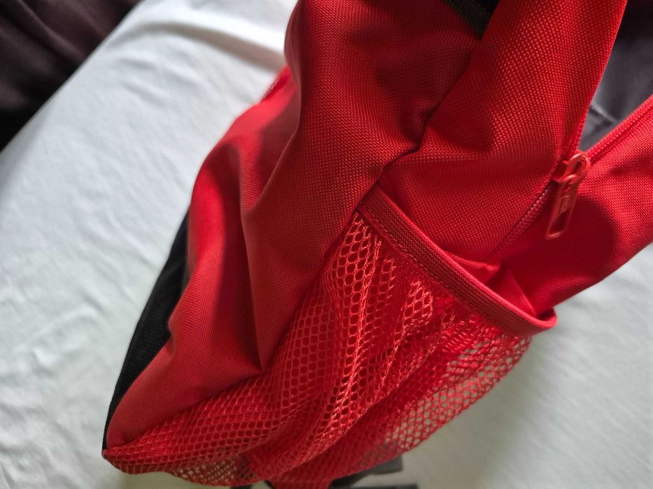 Червена раница Puma спортна