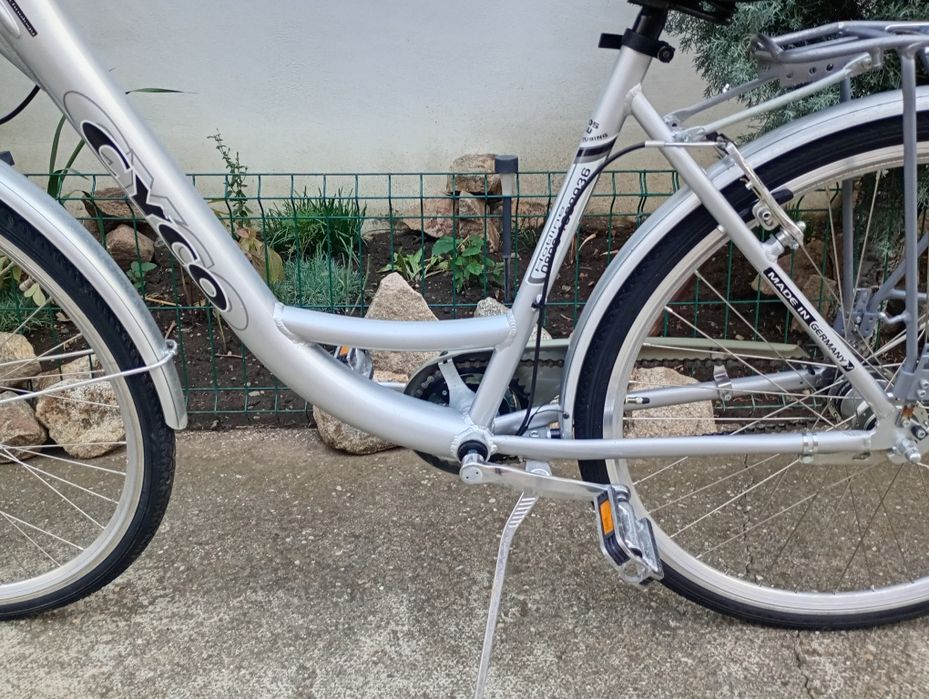Bicicletă damă CYCO,cu 7 vit Nexus,frână picior,argintie !
