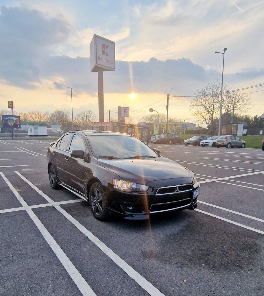 Mitsubishi Lancer 1.5 benzina