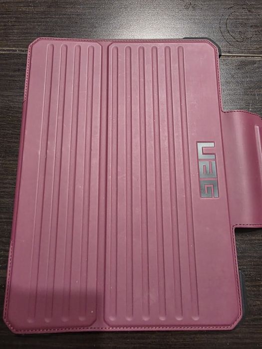 iPad Air 11 M2 (128GB, Wi-Fi) + Husa UAG