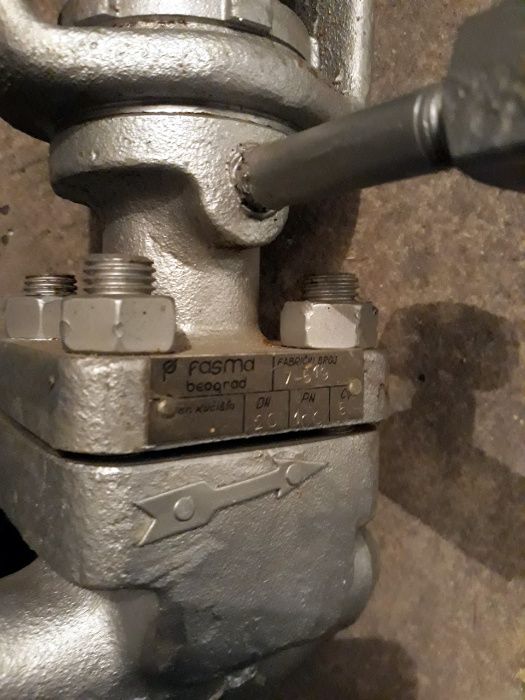 Продава спирателен кран, вентил шибърен, вентили, кранове - 5 бр.